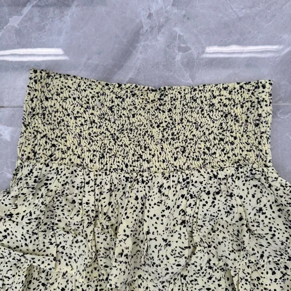 NWOT Women’s Vero Moda Sigrid Spotted Smocked Short Layered Skirt Size XS - Picture 2 of 13
